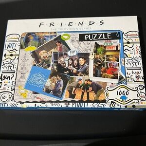 FRIENDS 1000 piece Puzzle